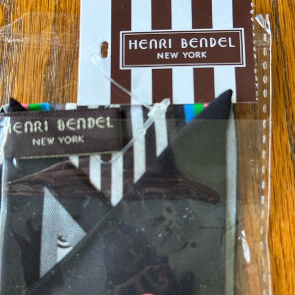 NWT HENRI BENDEL Whimsy Bendel Skinny Mini Bag Scarf Mint Condition - Picture 4 of 5